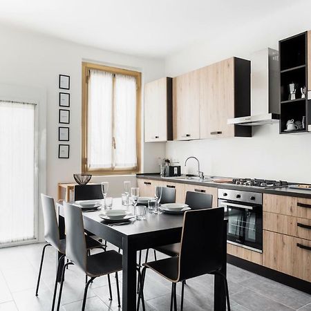 Comfortable Family Group Apartment Via Paruta Милано Екстериор снимка