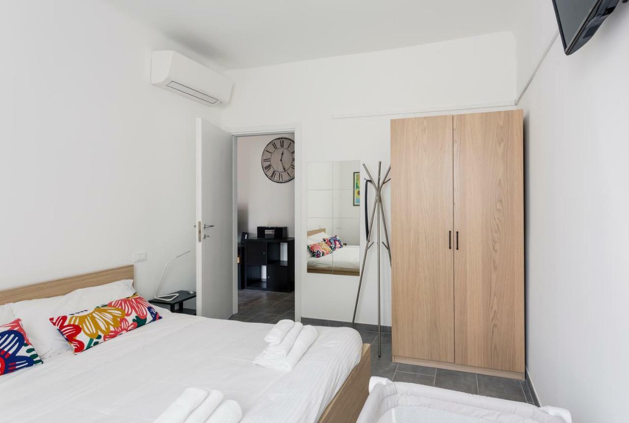 Comfortable Family Group Apartment Via Paruta Милано Екстериор снимка